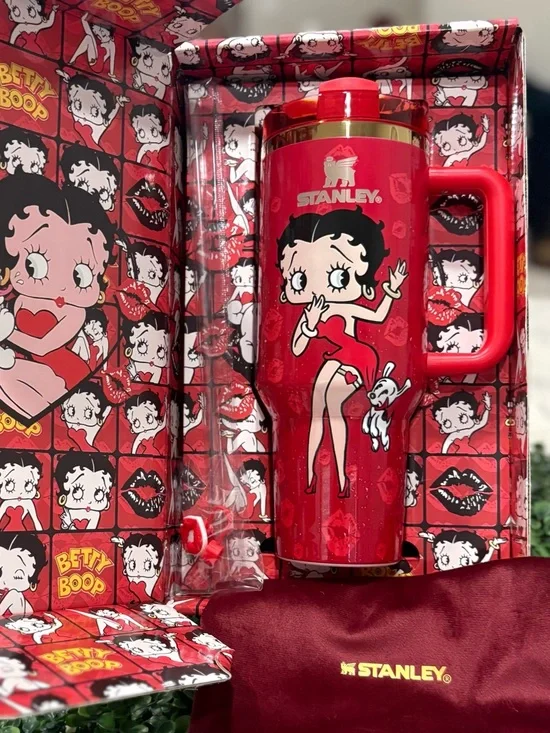 Customized Stanley Red and White Betty Boop Travel Mug with Red Handle - Picture 4 of 4